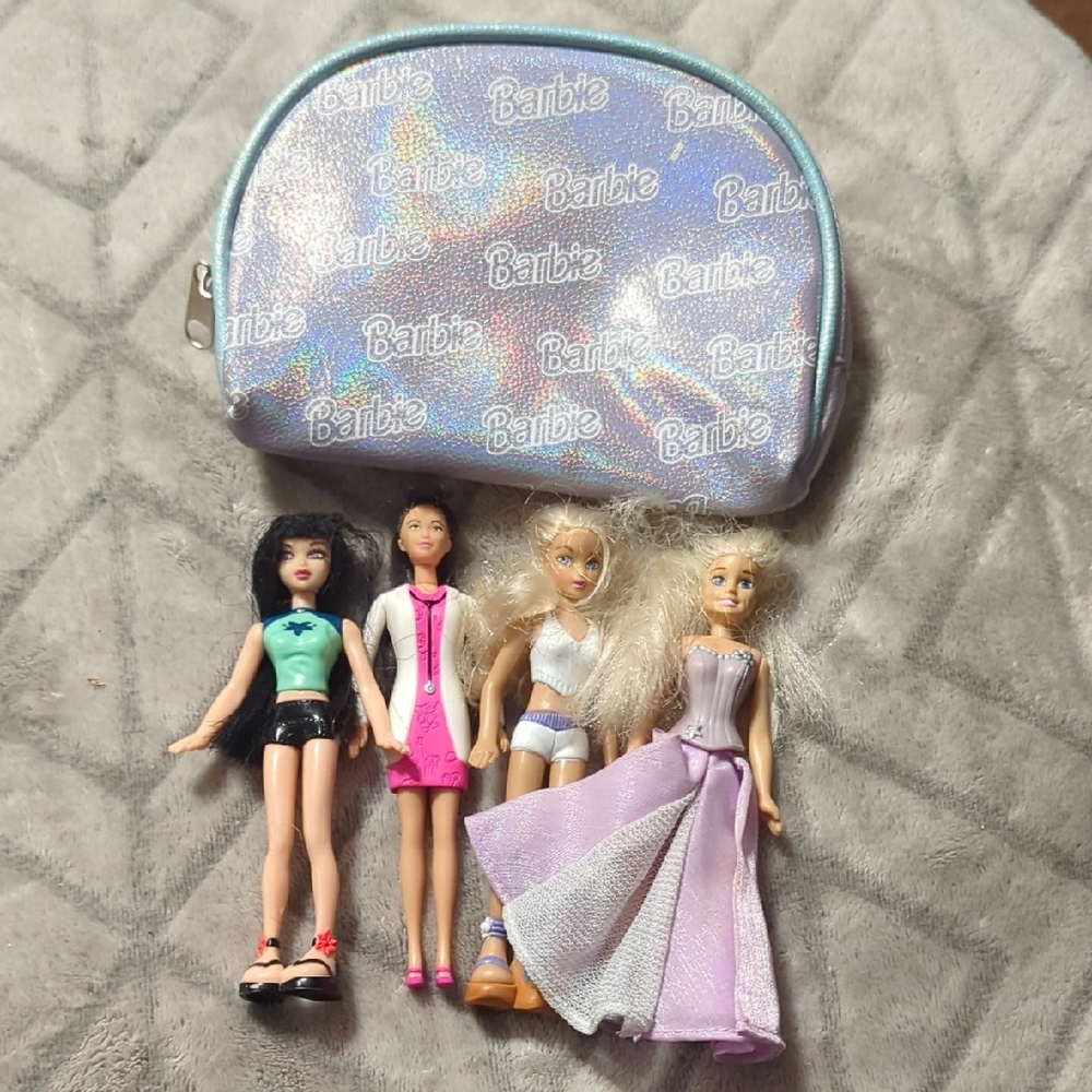 Vintage McDonald's Mini Barbie Dolls Mattel‎ Happy Meal Lot Of 4 with case